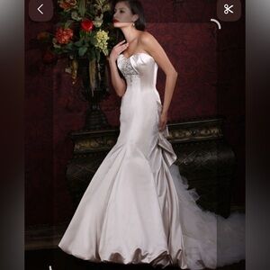 ISO - Elegant White Strapless Wedding Dress!!!!